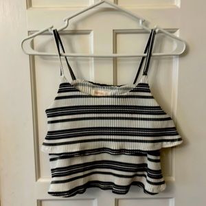 Kensie Girl ruffled crop top